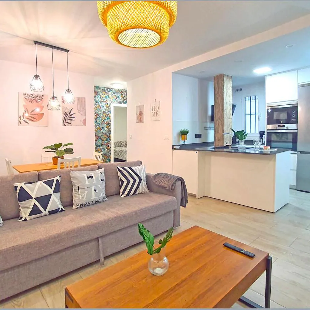 Photograph of 5 Apartamento de 2 habitaciones y metro