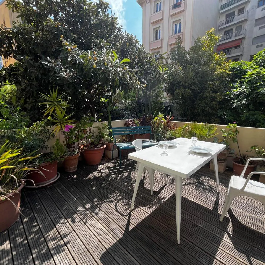 Photograph of AA G Terrasse Esprit 2 Grimaldi Promenade des Angl