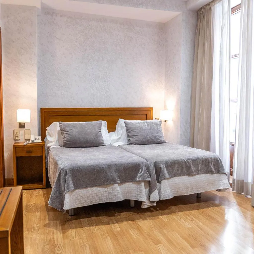 Photograph of Hotel Granada Centro