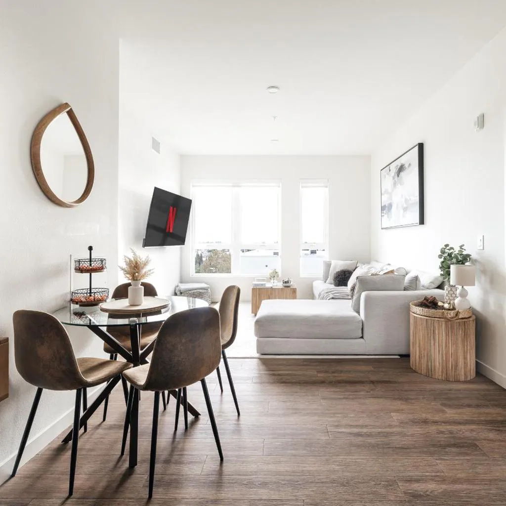 Photograph of The Hollywood Highline 2 bed Apt WITH FREE PARKING in Hollywood