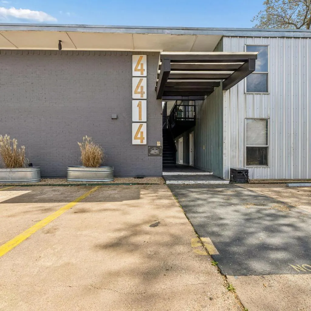 Photograph of Dallas Cozy Hideway