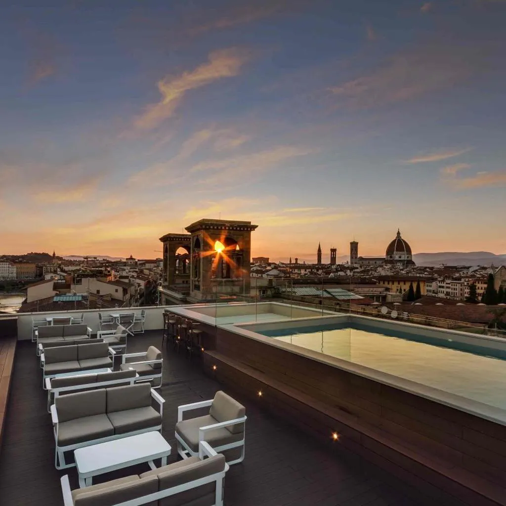 Photograph of Plaza Hotel Lucchesi