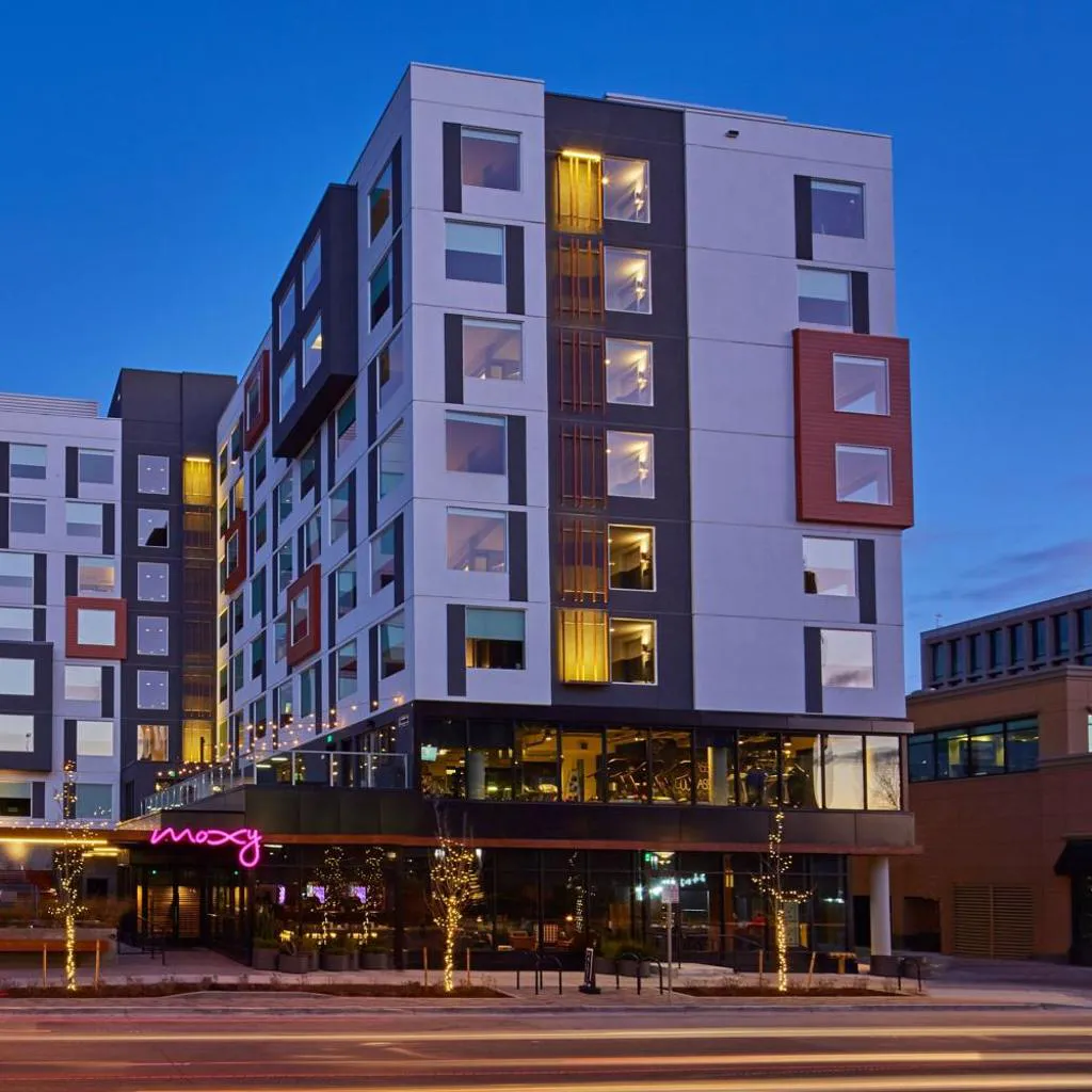 Photograph of MOXY Denver Cherry Creek