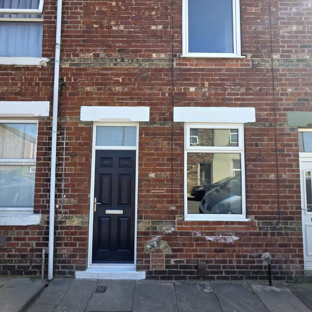 Photograph of Number 18