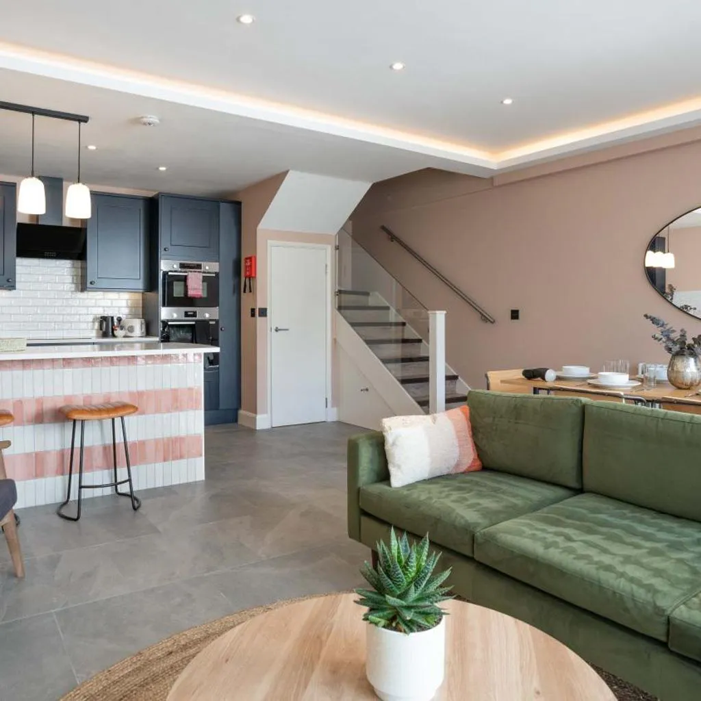 Photograph of Lamington Apartments - London Hammersmith