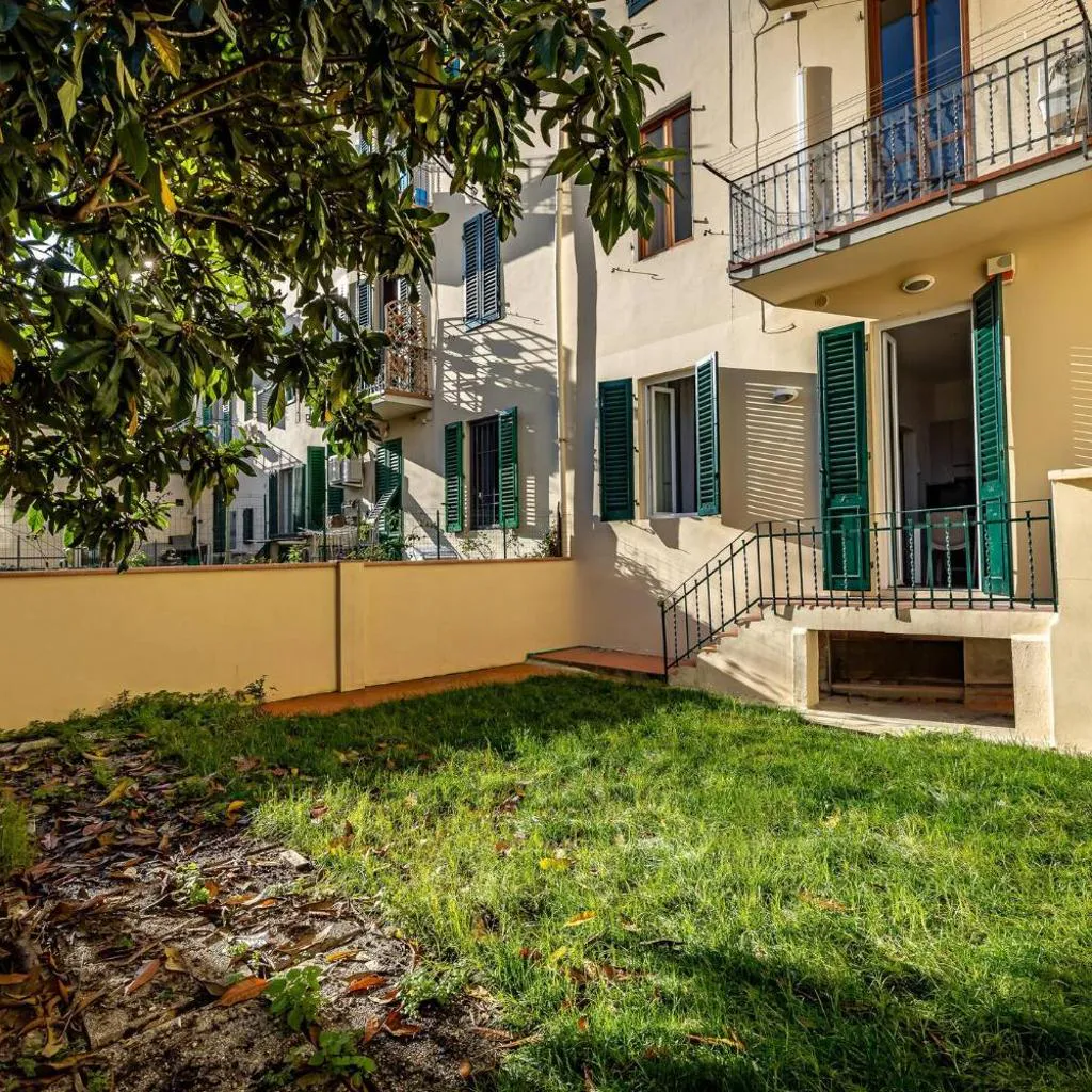 Photograph of YD elegant apt with garden