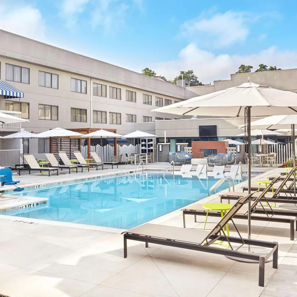 Photograph of DoubleTree Suites by Hilton Nashville Airport