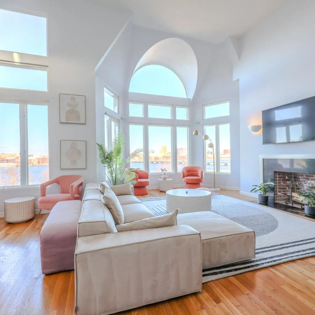 Photograph of Luxurious Fenway 2BR Penthouse with Roof Decks