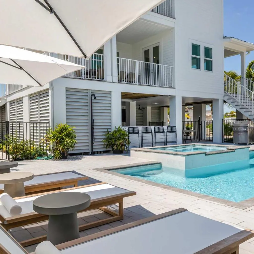 Photograph of New The Altair House - Fire Pit Pool & Hot Tub