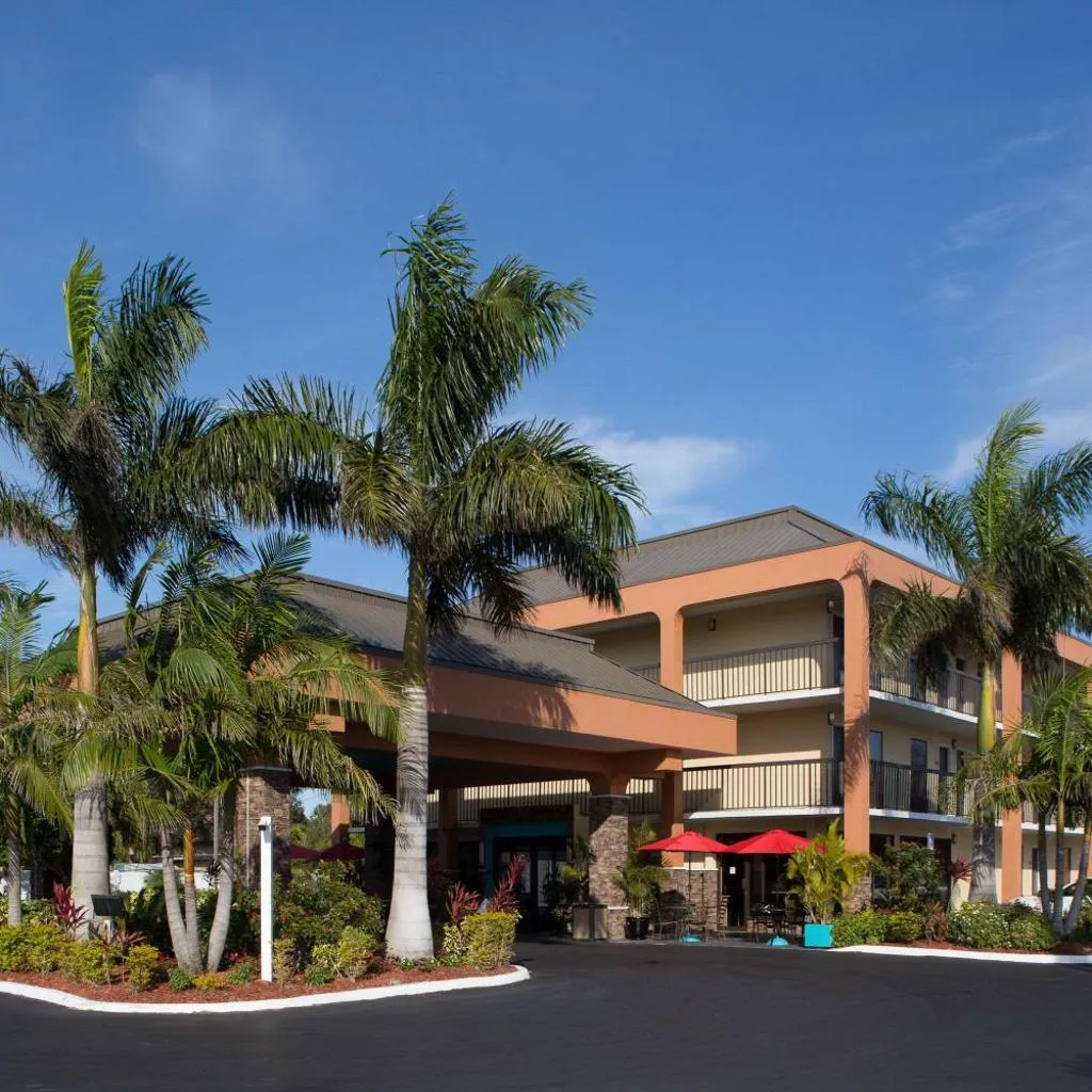 Photograph of Days Inn by Wyndham Sarasota Bay