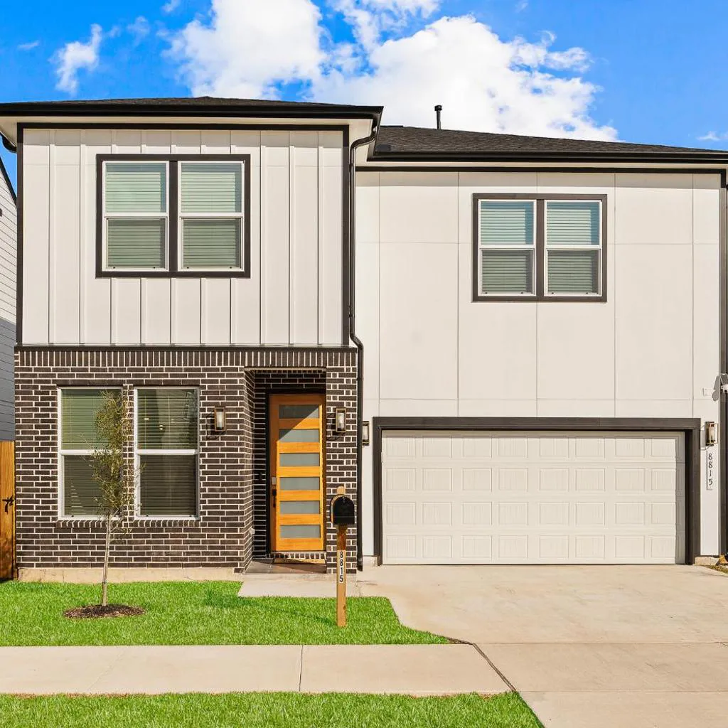 Photograph of Brand New Home-World Cup-5Mins to NRG Stadium-Medical Center-Sleep 11