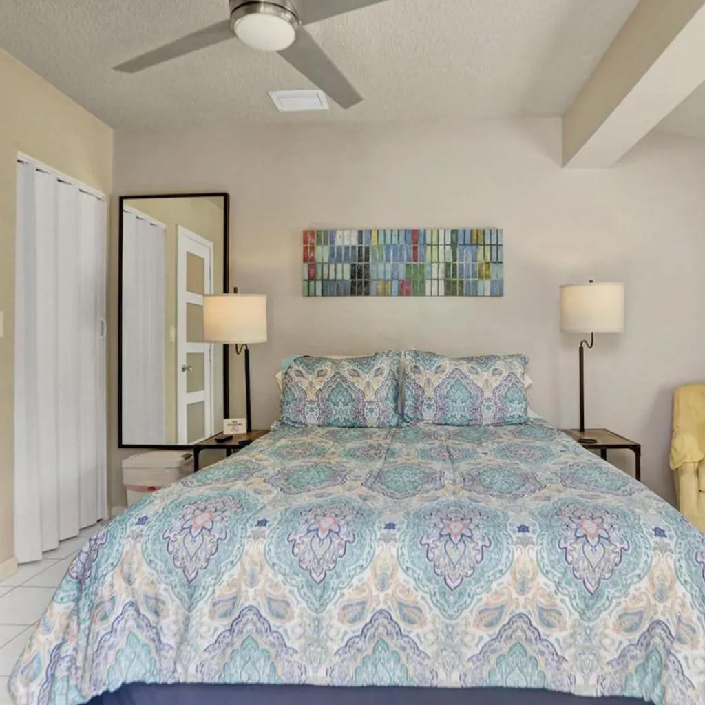Photograph of Private studio, 5 min. walk to Wilton Drive