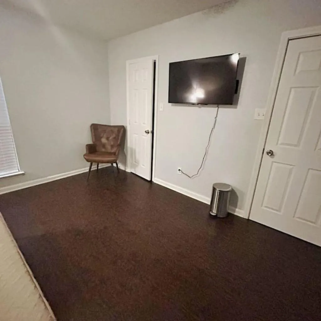 Photograph of Sleek 1bed 1bath apt by Downtown and Farmers Market