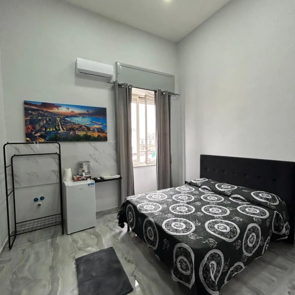 Photograph of FORIA HOUSE VALENTiNO