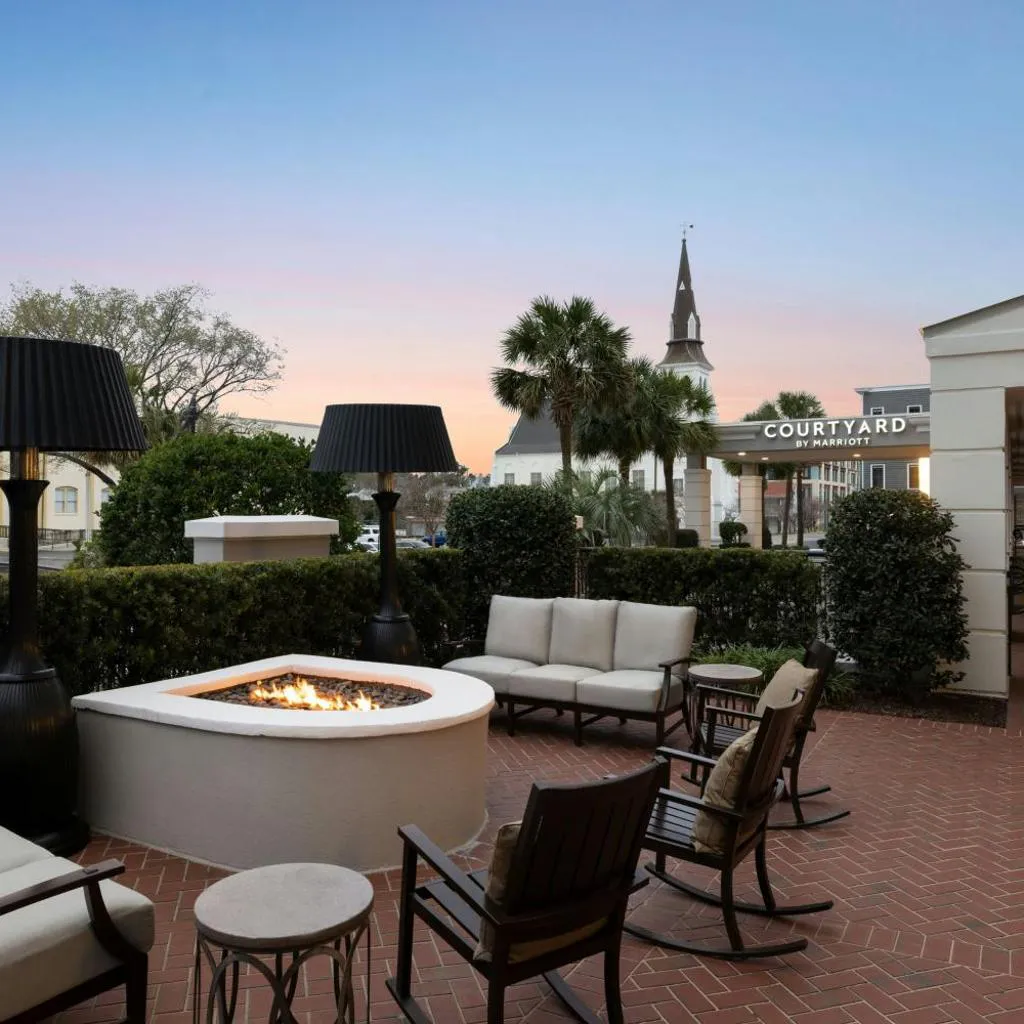 Photograph of Courtyard by Marriott Charleston Historic District