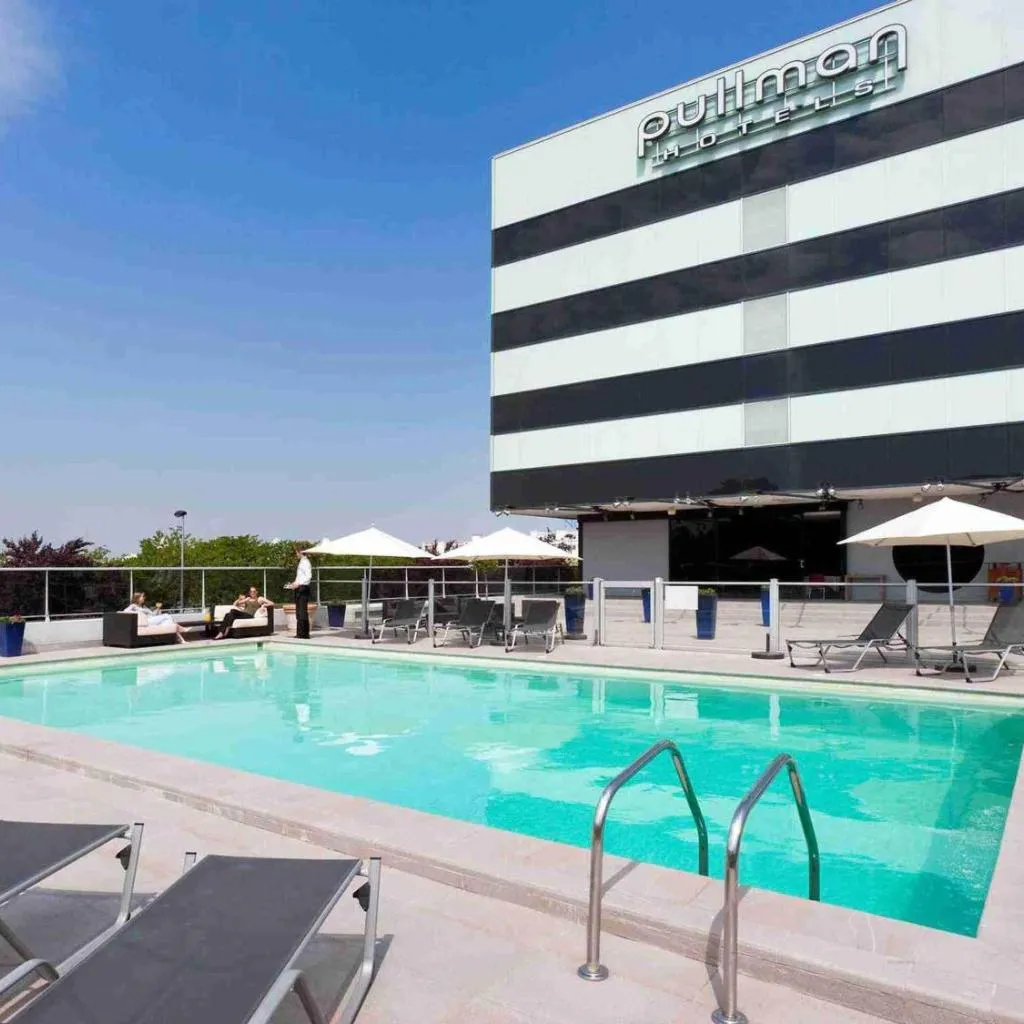 Photograph of Pullman Bordeaux Lac