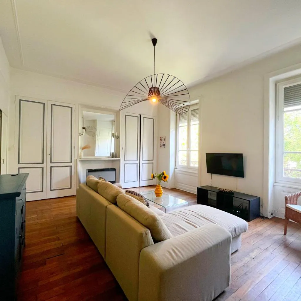 Photograph of suite Lavanil - Appartement 6 personnes - Check in h24 wifi
