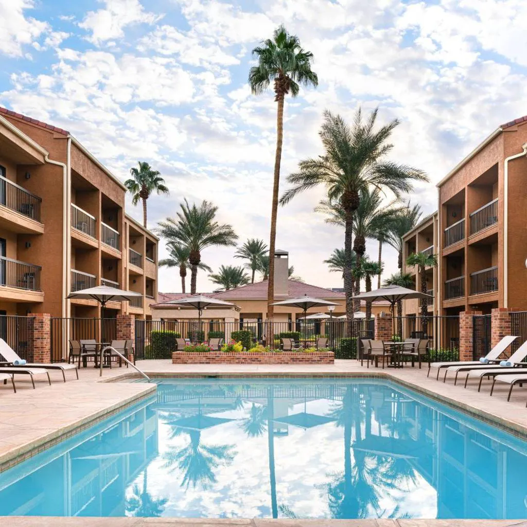 Photograph of Courtyard by Marriott Las Vegas Convention Center