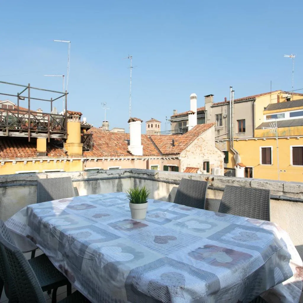 Photograph of Corte del Tintor Apartments