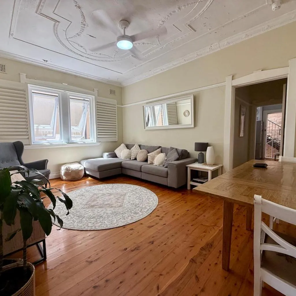 Photograph of 3 Bedrooms - Beaches, CBD, Parks & Metro