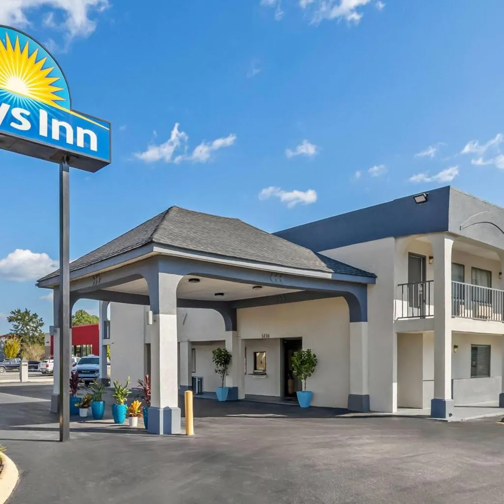 Photograph of Days Inn by Wyndham Goose Creek
