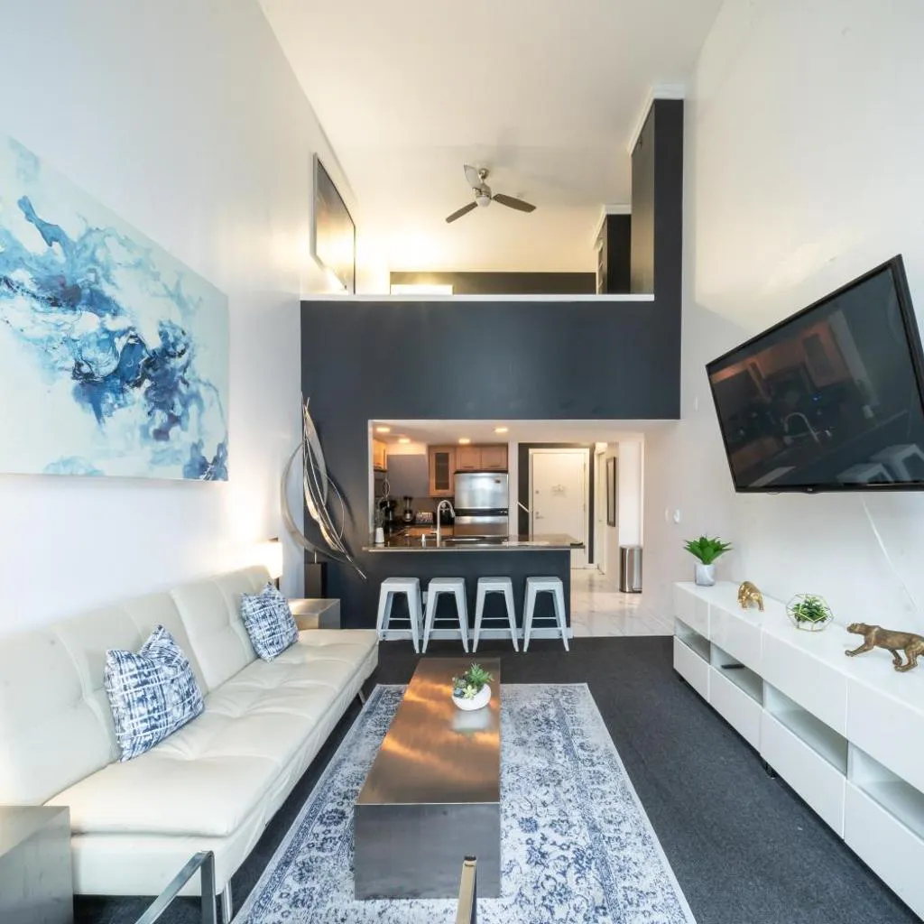 Photograph of Penthouse Suite Downtown, Top Floor