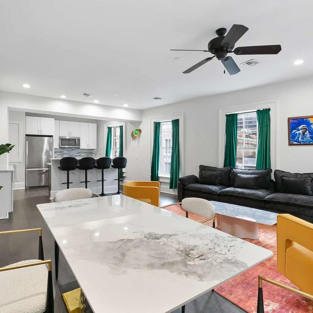 Photograph of NOLA Funk Luxury Suite Top floor