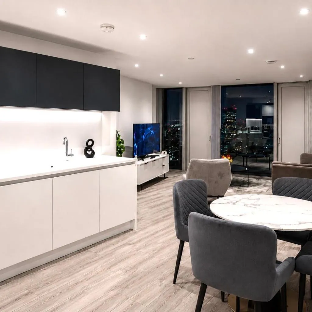 Photograph of Modern 2 Bed Penthouse with Stunning views in Manchester City Center