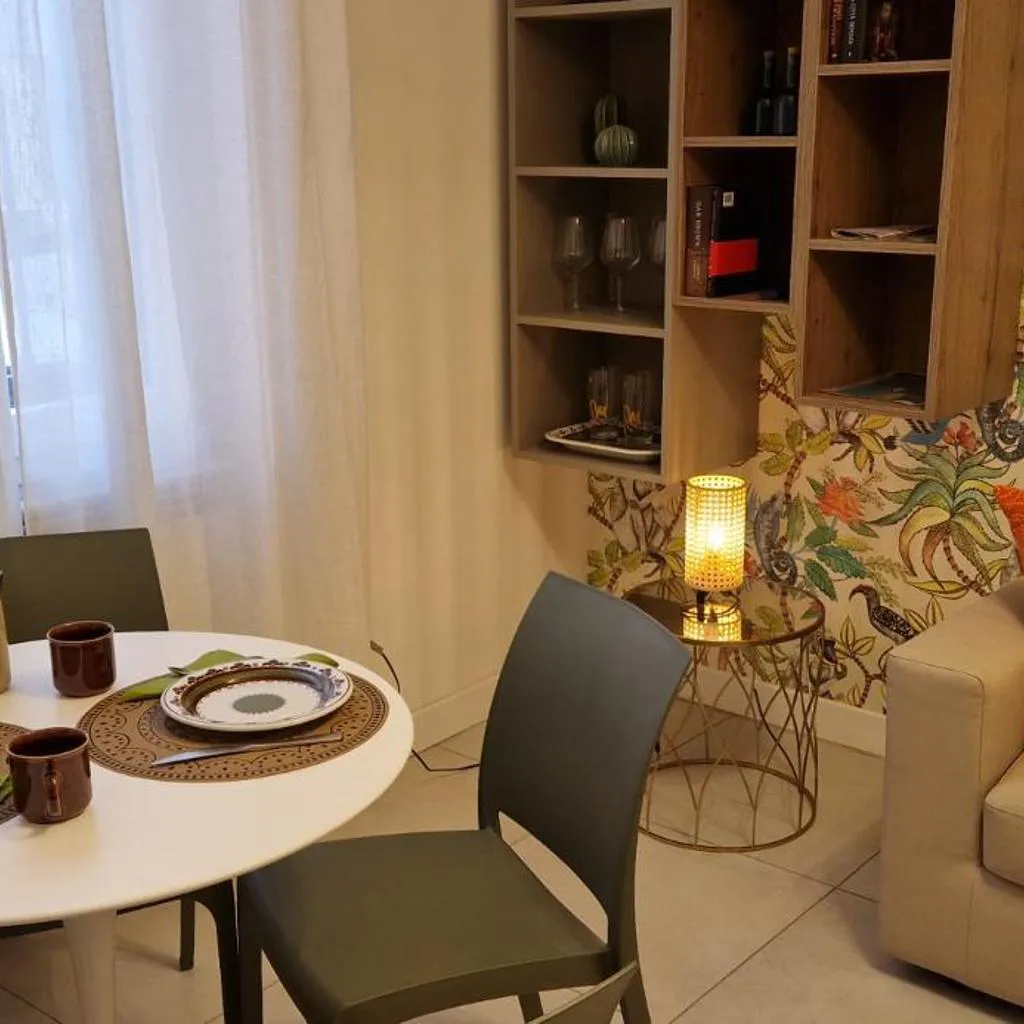 Photograph of Florence Tropical Suite