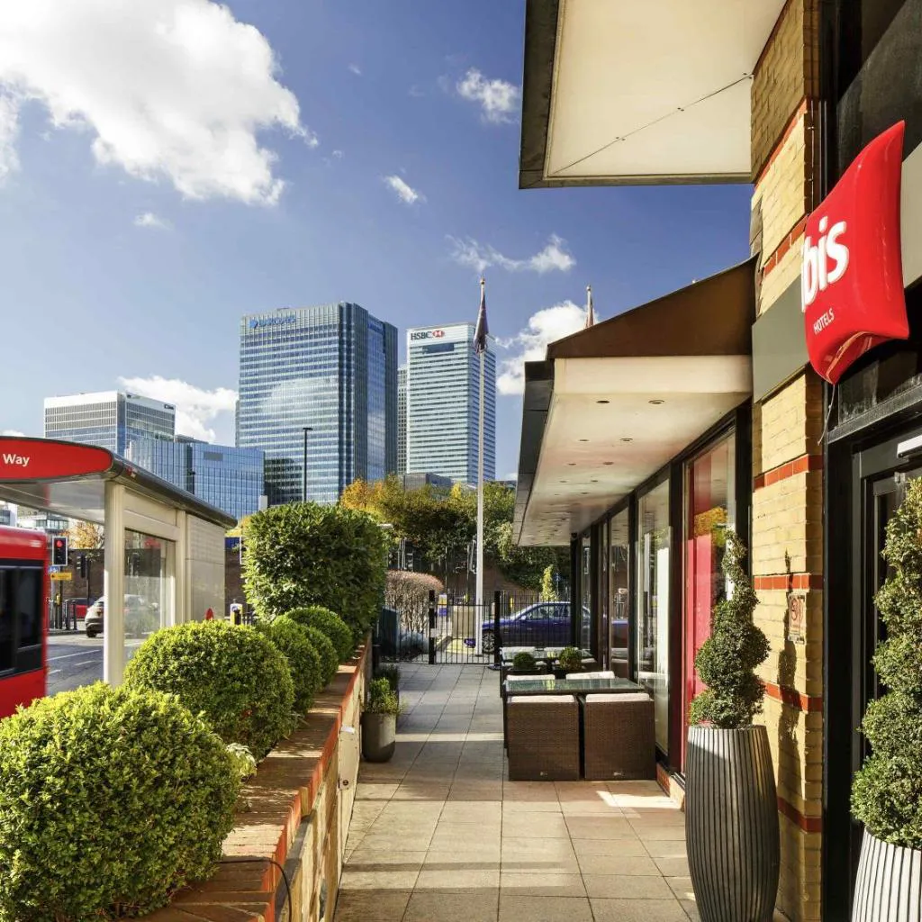 Photograph of ibis London Docklands Canary Wharf