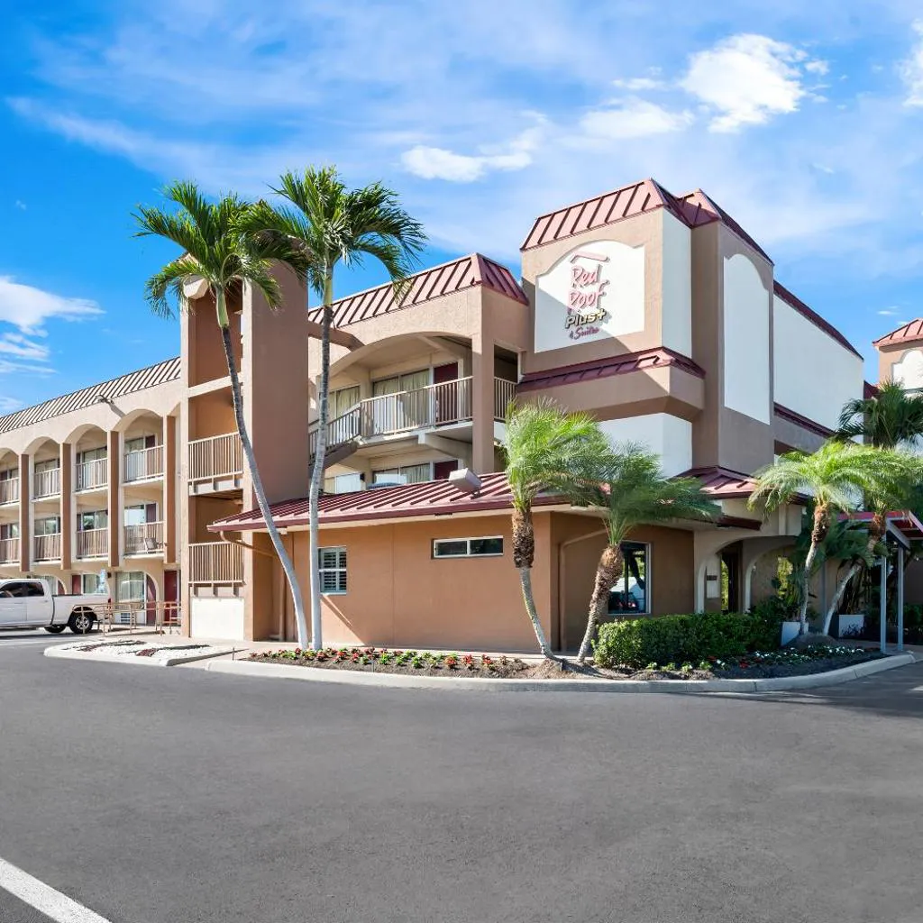 Photograph of Red Roof Inn PLUS+ & Suites Naples Downtown-5th Ave S