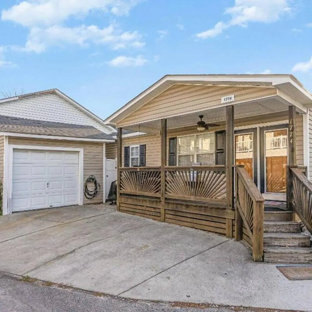 Photograph of 1774 Ocean Lakes Pet Friendly-Beach Bum