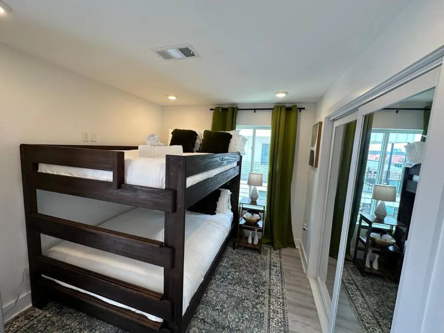 Photograph of Spectacular Sleeps 7 NR Big Tex