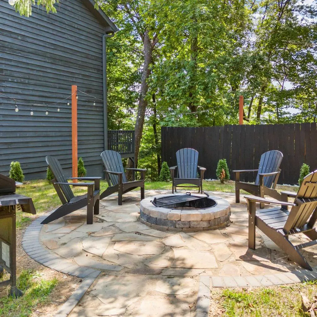Photograph of Cozy Retreat awaits w Pool Grill Near Dollywood