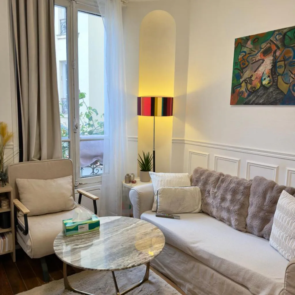 Photograph of Quiet & bright apartment in Paris