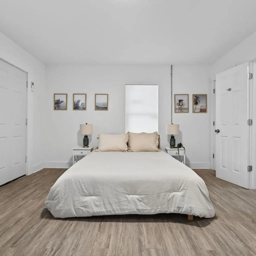 Photograph of Unit 2 Comfortable Studio minutes to Beaches and NAS