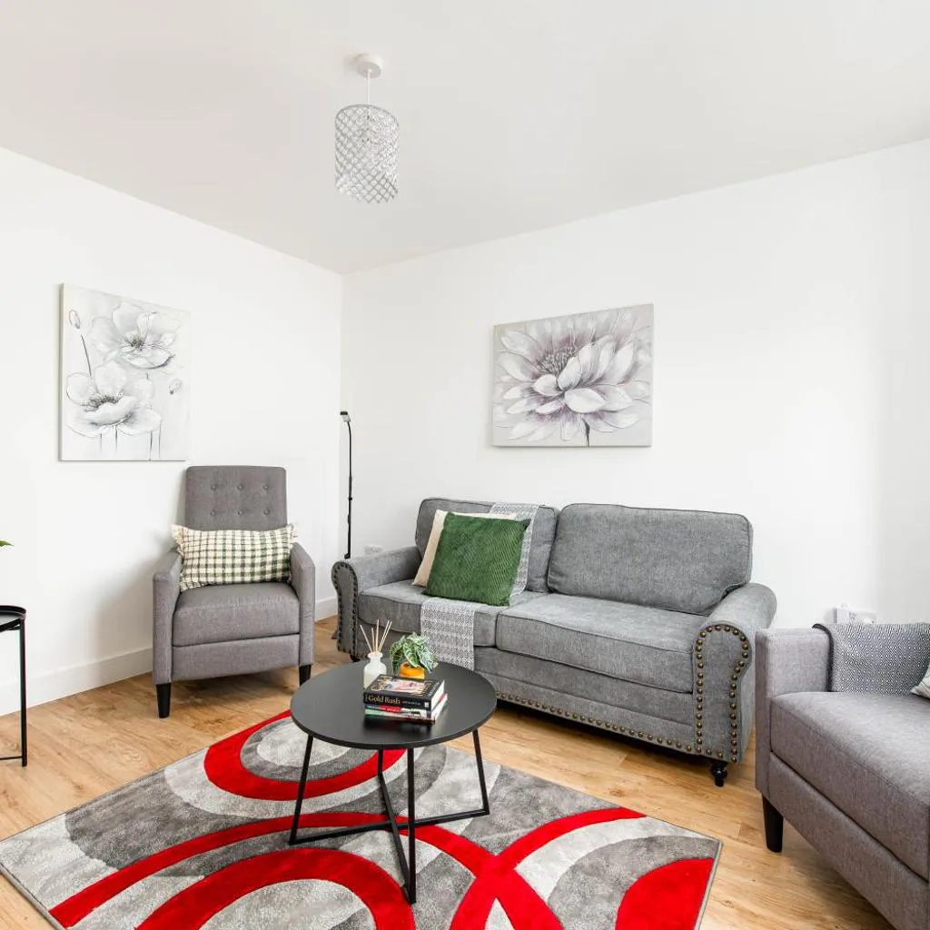 Photograph of NEW-Modern Eco 4 Bed-Business and Leisure-Parking-EV Charger-By FabAccommodation