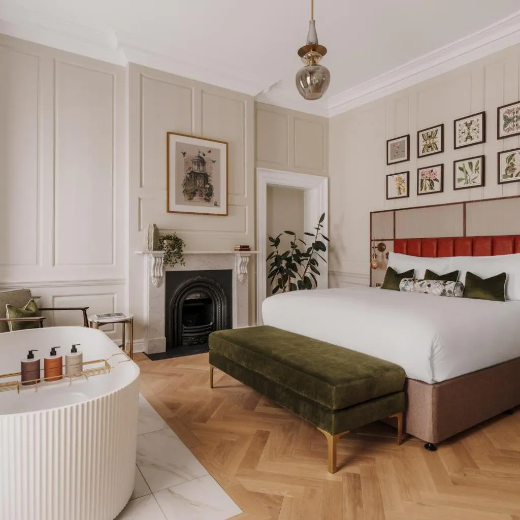 Photograph of Parade Hotel Bath