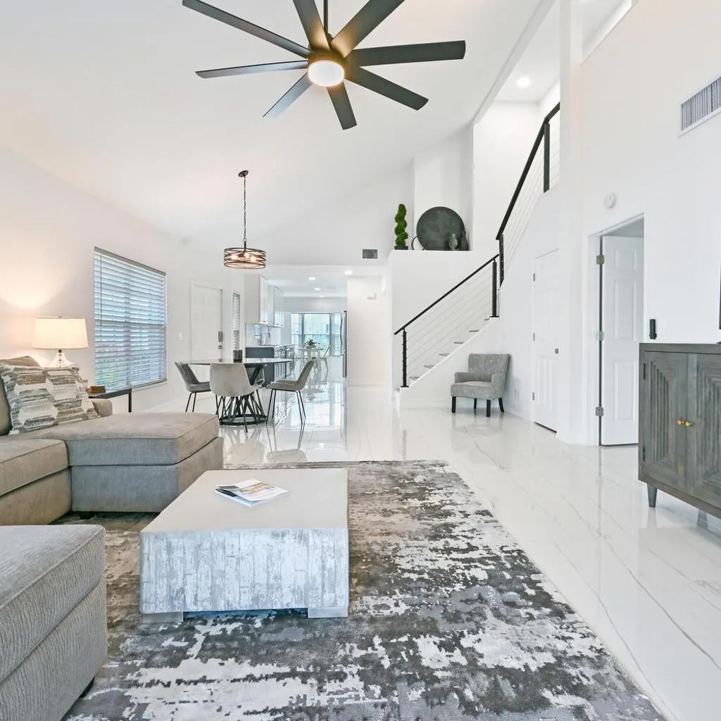 Photograph of Spacious+Cozy Home, near the beach, heated pool.