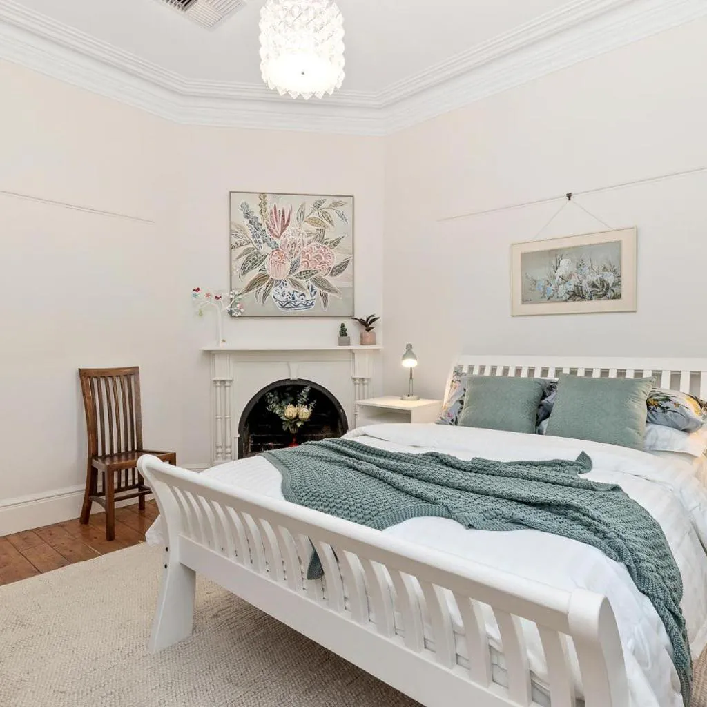 Photograph of King Charming Cottage - Walk to the River