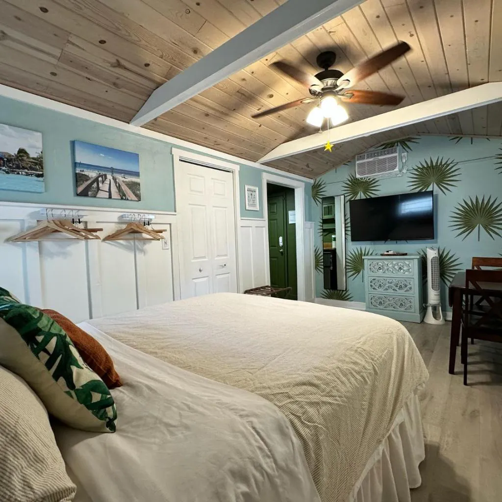 Photograph of Palm Paradise Retreat