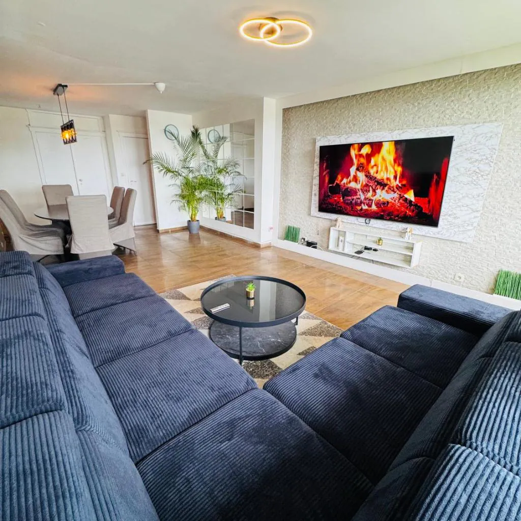 Photograph of Appart meublé 92m2 + 2 terrasses