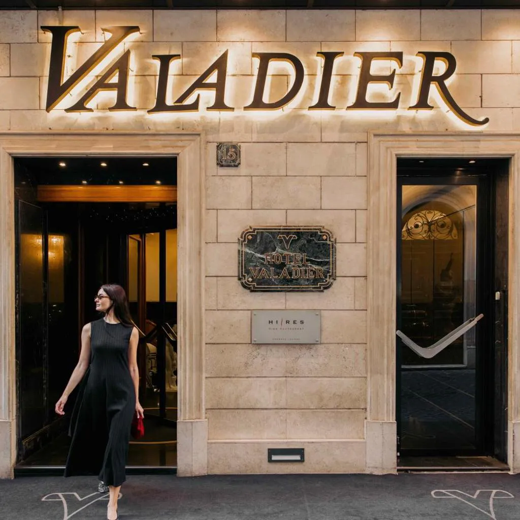 Photograph of Hotel Valadier