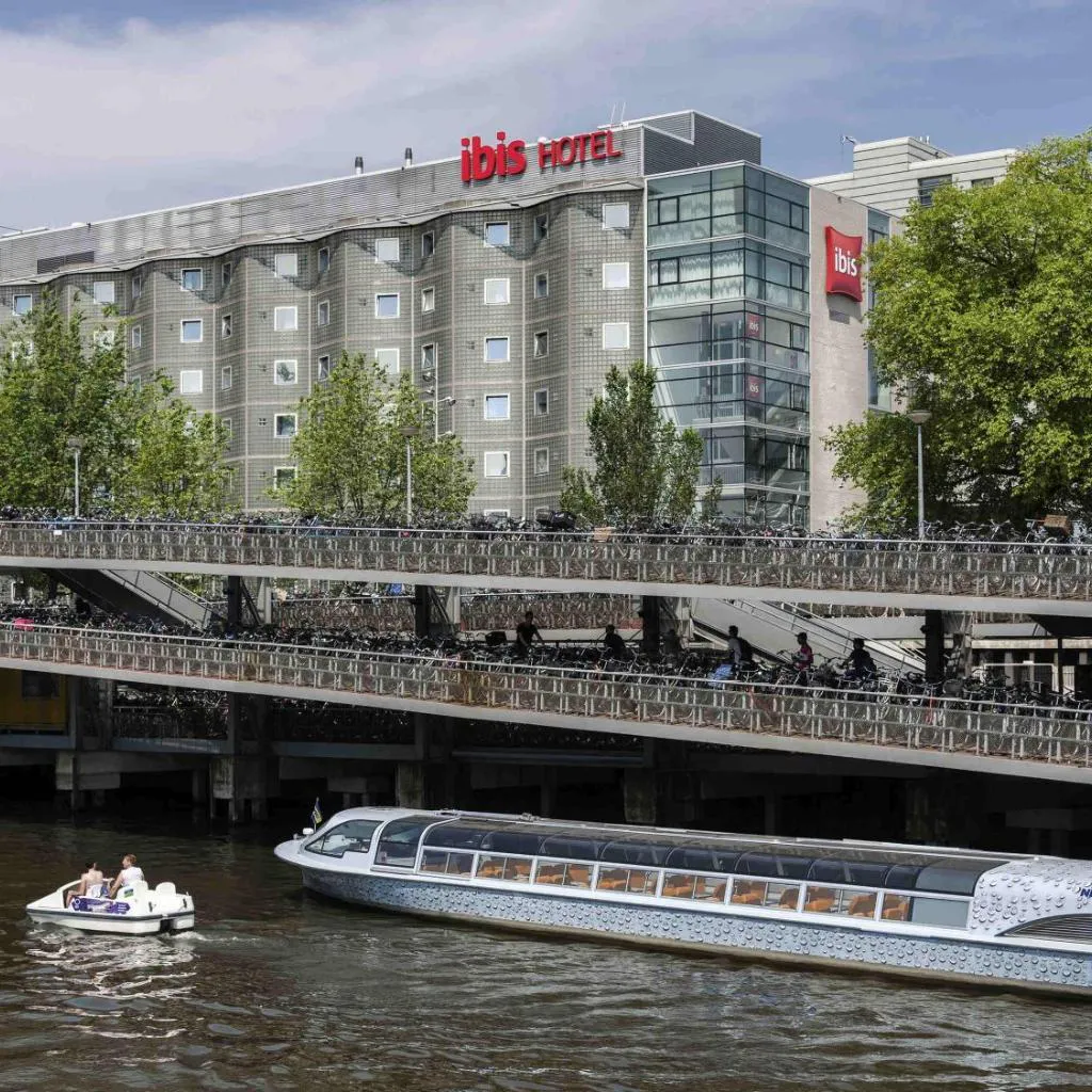 Photograph of ibis Amsterdam Centre