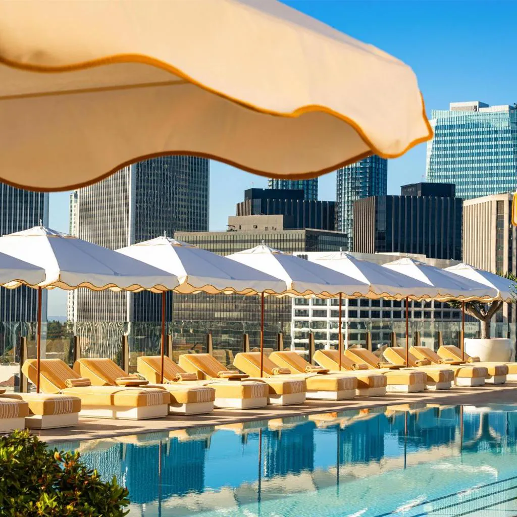 Photograph of Waldorf Astoria Beverly Hills