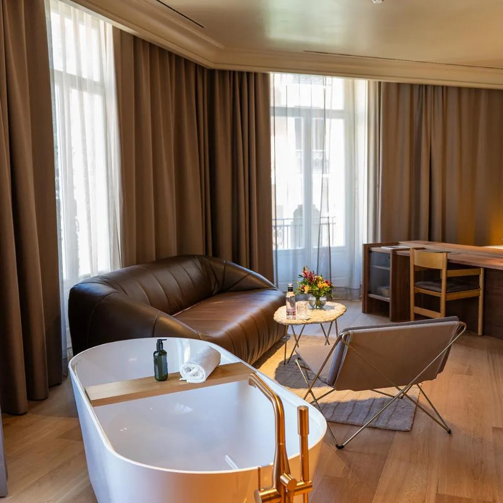 Photograph of Mercer Madrid
