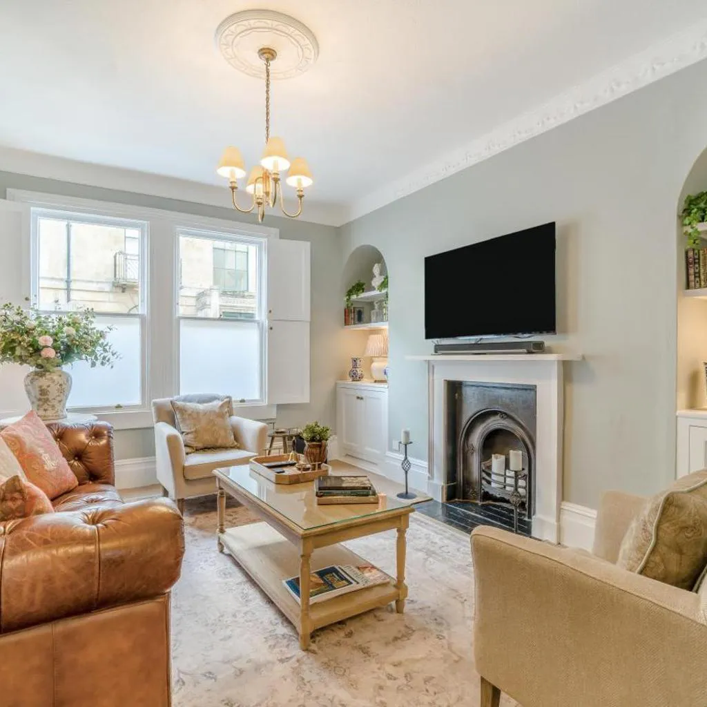 Photograph of 2 Bed in Bath oc-bhr25
