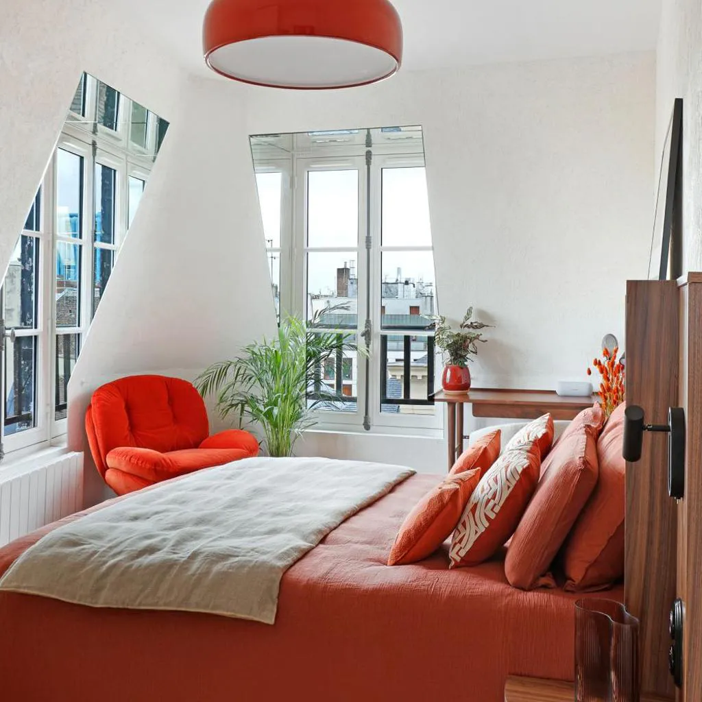 Photograph of la suite rouge du marais