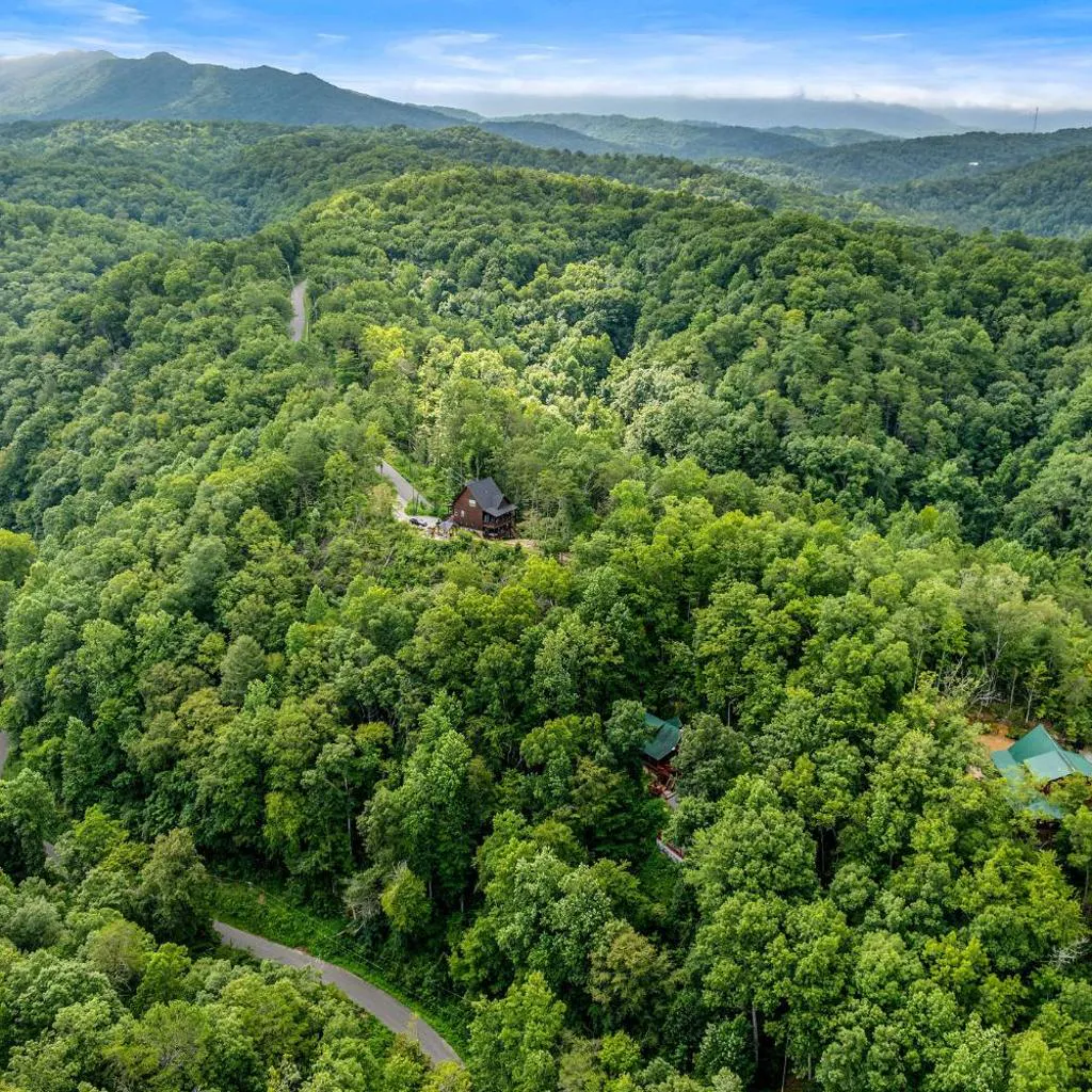 Photograph of Moonshiners Ridge by American Patriot Getaways