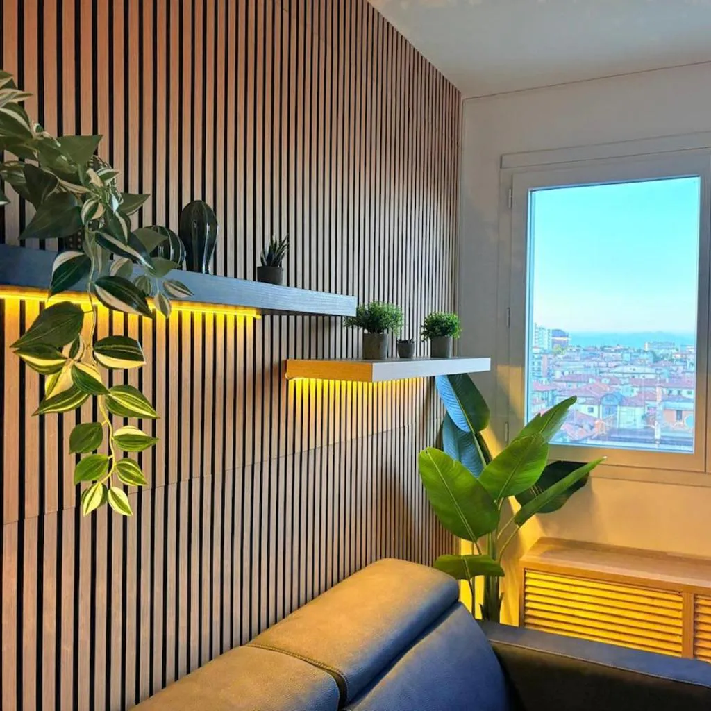 Photograph of Venezia-Mestre Train station modern suites